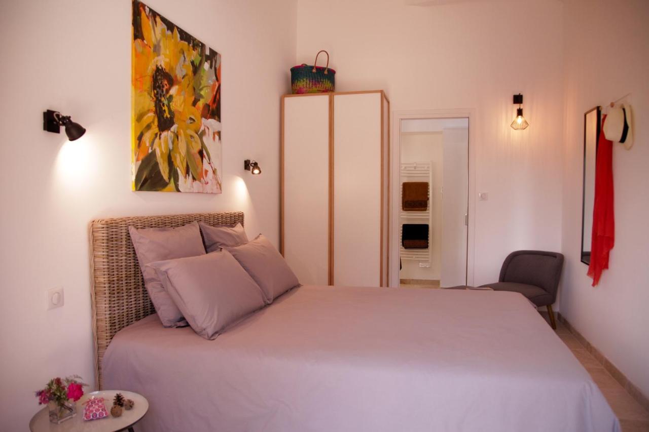 La Figue Noire Bed and Breakfast Caromb Buitenkant foto